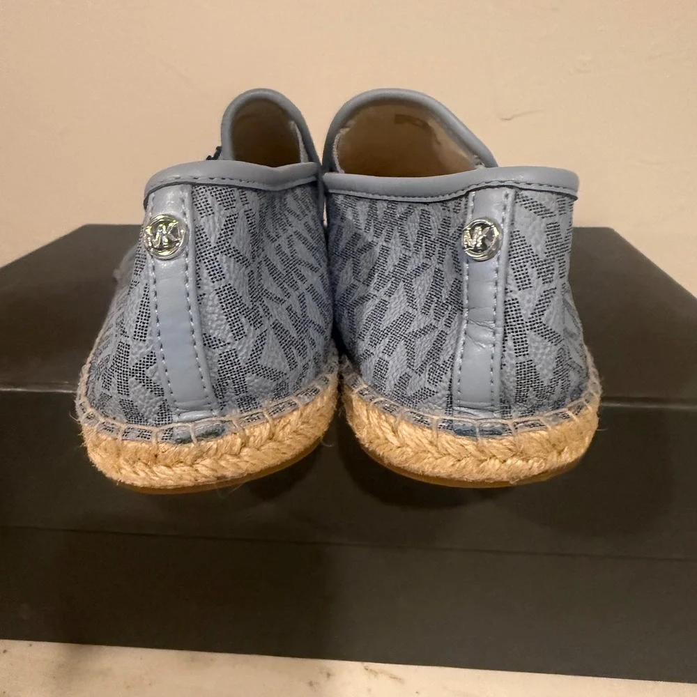 Michael Kors Espadrille Flats Women 9M Blue Excellent Nautical Monogram NL19C
